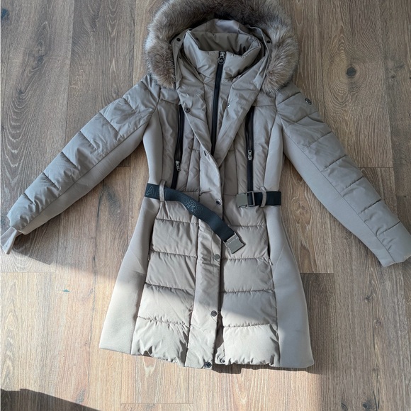 Michael Kors Jackets & Blazers - Michael Kors belted puffer jacket with a faux fur trim hood.